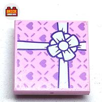 Gambar Lego Tile Modified 2x2 Inverted w/ Gift Wrap & Hearts Pattern Original dari Brick Jaman Now Shop undefined 1 Tokopedia