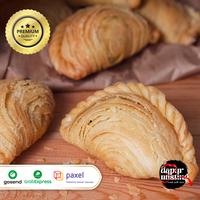 Gambar Karipap / Curry Puff / Pastel Karipap /Karipap Frozen / Karipap Ayam - Isi 10 pcs, Kari Ayam dari dapurmisting_id undefined 1 Tokopedia