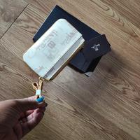 Gambar dompet Valentino Rudy original dari berliandaena stor undefined 3 Tokopedia