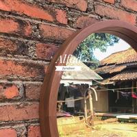 Gambar bingkai kaca cermin bulat dinding gantung kamar mandi kayu jati dari Alfadfurniture undefined 3 Tokopedia