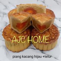 Gambar Moon Cake / Kue Bulan Telor Asin Kc Hijau / Mooncake - Extra Bubble dari AJC Homemade undefined 1 Tokopedia