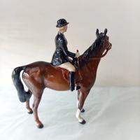 Gambar Patung pajangan keramik Beswick England huntswoman porcelain figure dari cynthiashopjkt undefined 2 Tokopedia
