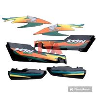 Gambar COVER BODY BOX AKI HONDA WIN 100 TAHUN 2001 2002 HITAM PLUS SETRIPING - Striping 1 dari TVA.MOTORPART undefined 2 Tokopedia