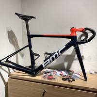 Gambar Frame set BMC team machine SL01 disc ori not tarmac sl7 pinarello dari Ab BIKE SMG undefined 1 Tokopedia