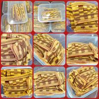 Gambar Gurih Potongan Pinggiran Kue Lapis Legit Premium Butter Wijsman Yummy dari Eto Yoshimura undefined 2 Tokopedia