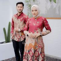 Gambar Couple Batik Sarimbit Jumbo Kemeja Tunik Motif Ayam - Tunik Merah, M dari Fortuna Batik undefined 2 Tokopedia