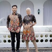 Gambar Couple Batik Sarimbit Jumbo Kemeja Tunik Motif Ayam - Tunik Merah, M dari Fortuna Batik undefined 4 Tokopedia