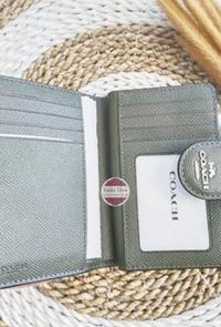 Gambar Dompet wanita c o a c h Leather medium corner zip 6390 surplus dari Neaka Store undefined 2 Tokopedia