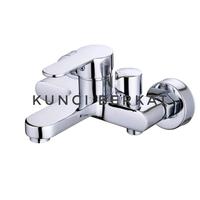 Gambar Kran Mixer Putar/Kran Bathup Putar/Keran Panas Dingin Crome/HitamBlack - Hitam dari Kunci Berkat undefined 2 Tokopedia