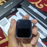 Gambar apple watch series 5 nike 40mm dari Jeeza store undefined 3 Tokopedia