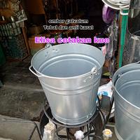 Gambar ember galvanis 5 liter / ember kaleng anti karat / pot kaleng tebal dari ELISA STORE JKT 99 Kota Administrasi Jakarta Barat 2 Tokopedia