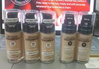 Gambar Revlon ColorStay Longwear Make Up Liquid Foundation for Normal-Dry S - 110 Ivory dari Marnala Shop undefined 2 Tokopedia