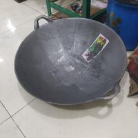 Gambar wajan besi cor tebal asli medan 20inch dari putrasunda81 undefined 3 Tokopedia