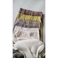 Gambar Rok Span Wavy Plisket Lidi Gelombang Neci Kriwil Rok Panjang Jumbo XXL - Cream dari LARISH STORE undefined 5 Tokopedia