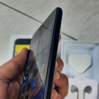 Gambar iPhone SE 2020 128gb likenew dari Cc chai undefined 3 Tokopedia