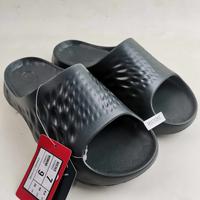Gambar Sendal New Balance Sufhup Men's Sandals- Black Top dari MEMBASIC undefined 1 Tokopedia