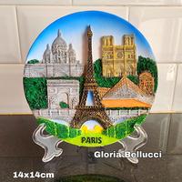 Gambar souvenir oleh oleh pajangan piring paris menara eiffel negara prancis dari Gloria Bellucci. undefined 1 Tokopedia