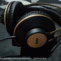 Gambar headphone AKG dari Musik &amp; Lighting Bojonegoro undefined 1 Tokopedia