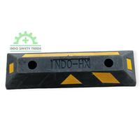 Gambar Wheel Stopper INDO HX Pengganjal Ban Batas Parkir Stopper Ban Mobil dari INDO SAFETY TRADE undefined 1 Tokopedia