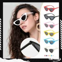 Gambar kacamata hitam cat eye segi tiga sunglasses triangle uzzlang Unisex - Putih dari Hey Wook undefined 1 Tokopedia
