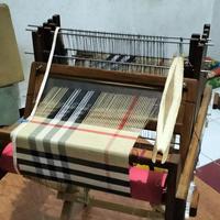Gambar Mesin Alat Tenun ATBM weaving 4 shaft 60cm dari Tenunkula Textrinum undefined 5 Tokopedia