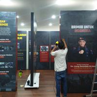Gambar Pasang stiker ritrama - Tukang pasang stiker dinding. dari DecoROZZtion wallpaper undefined 4 Tokopedia