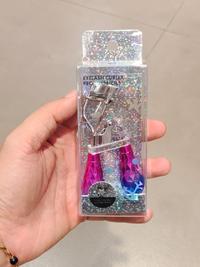 Gambar MINISO  Colorful Series Diamond Eyelash Curler / Pelentik Bulu Mata - Purple dari LEELOUF Shop undefined 3 Tokopedia