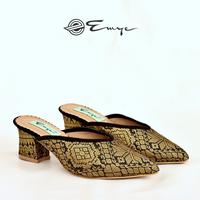 Gambar EMYE Sepatu Sandal Pengantin Wanita Brukat Tenun Songket NAGITA 36/41 - Hitam, 41 dari Emye_NEW undefined 1 Tokopedia
