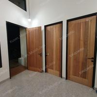Gambar kusen alumunium dan pintu kayu solid dari Tata Kusen amerta undefined 3 Tokopedia