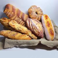 Gambar Roti Baguette Bread Roti Itali Imitasi dekorasi pajangan makanan - Roti B dari TobbyCollection undefined 2 Tokopedia
