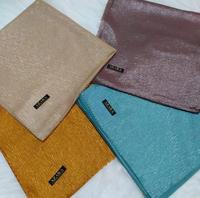 Gambar Hijab Segi Empat Glowing Bella Sinar LC by AZARA /Jilbab Glamor Gliter Square Tebal - Cream dari Asy Syarh Gallery undefined 4 Tokopedia