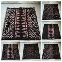 Gambar sarung batik tulis Bakaran Juwana kualitas ok dan batikan rapi - 08 dari batik tulis lasem asli undefined 1 Tokopedia