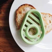 Gambar Itzy Ritzy Chew Crew Silicone Baby Teether dari Sipopo Essential Oil undefined 5 Tokopedia