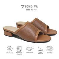 Gambar Sandal Selop Wanita Elegan / Big Size 41-45 / Sandal Kondangan Ibu-ibu - AL133 K, 44 dari Toko Va Big Size undefined 1 Tokopedia