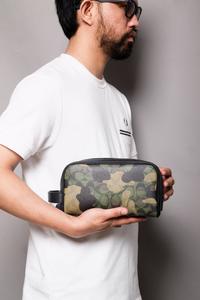 Gambar COACH Sig Pouch Camo dari ValzStore_NEW undefined 2 Tokopedia