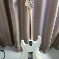 Gambar Guitar Fender Stratocaster Custom dari Chiva Melodia undefined 4 Tokopedia