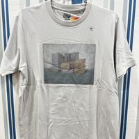 Gambar Kaos Uniqlo UT x UTGP 2020 Moma Size M (BNWT) Tag Lengkap Original dari LimStore88 undefined 2 Tokopedia