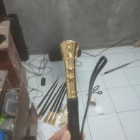 Gambar Tongkat Komando Polri Pati + Kotak Tongkat - Kayu, Tongkat Pdh dari Maalik JayaAtribut undefined 1 Tokopedia