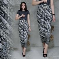 Gambar Rok Lilit Batik / Sarimbit / Kain Serut / Bawahan Kebaya - rambat hitam dari ranggaeleven undefined 4 Tokopedia