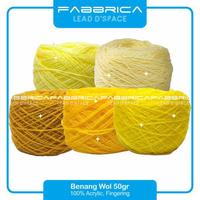 Gambar BENANG WOOL RAJUT WOL 50 GR VONEL MURAH KUNING - 5 Kuning Kenari dari fabbrica undefined 1 Tokopedia