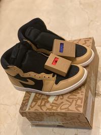 Gambar Nike Air Jordan 1 Retro High OG Heirloom dari Shop Atk undefined 4 Tokopedia