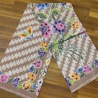 Gambar Bahan kain batik encim cap katun motif bunga tumpal warna coklat encim dari PANDAWA BATIK CLASIK undefined 2 Tokopedia