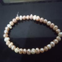 Gambar GELANG MUTIARA ASLI LOMBOK - Orange dari Jambul Mas undefined 2 Tokopedia