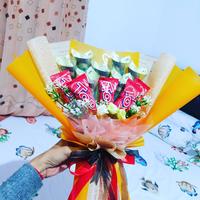 Gambar BUKET BUNGA, UANG DAN SNACK dari cyra project undefined 1 Tokopedia