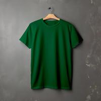 Gambar Kaos Polos Cotton Combed 30s Hijau Botol - M dari Gudangnya Kaos Polos undefined 2 Tokopedia