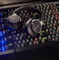 Gambar Audio-Technica ATH-M70X Professional Monitor Headphones dari Starcomp Origin undefined 3 Tokopedia