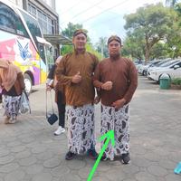 Gambar Stelan Baju Lurik Sojan Solo Komplit Pria Dewasa - M, Jarik Wiru dari Sunarto Bejo undefined 5 Tokopedia
