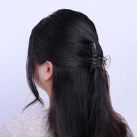 Gambar Stroberi Glossy Big Hair Clip - Claw Simple dari Stroberi Accessories undefined 4 Tokopedia