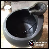 Gambar air mancur minimalis gentong unik terazzo hitam doff dari produsen Teraso dan Terrazzo undefined 2 Tokopedia