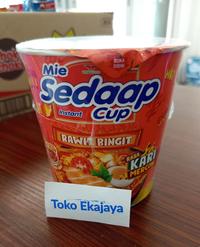 Gambar Mie sedaap cup kari mercon 79gr sedap cup rawit bingit sedap cup popmie rawit banget kari mercon dari Willie Mart undefined 2 Tokopedia